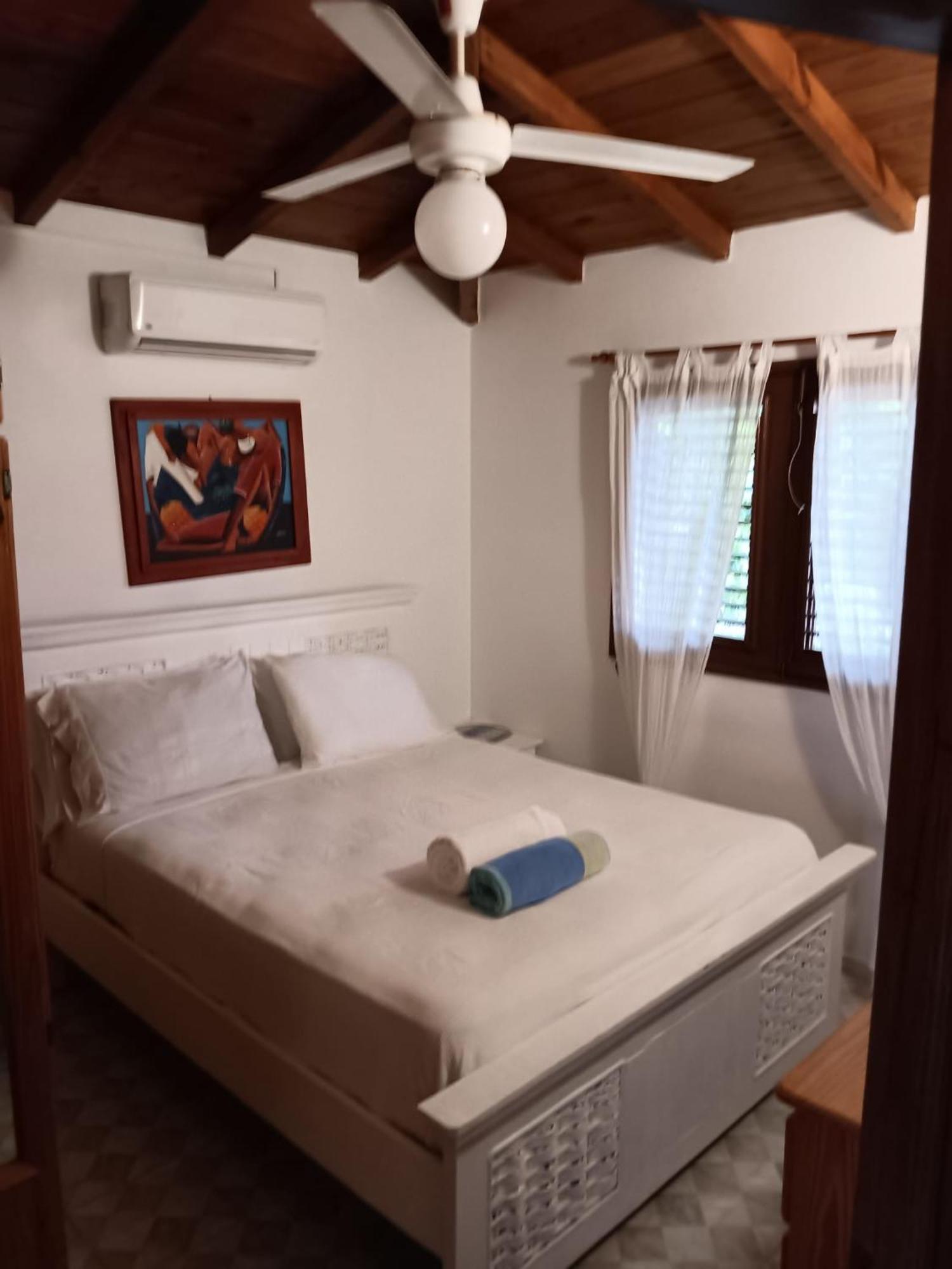 Cozy Oceanfront Villa With Direct Beach Access Las Terrenas Exteriér fotografie